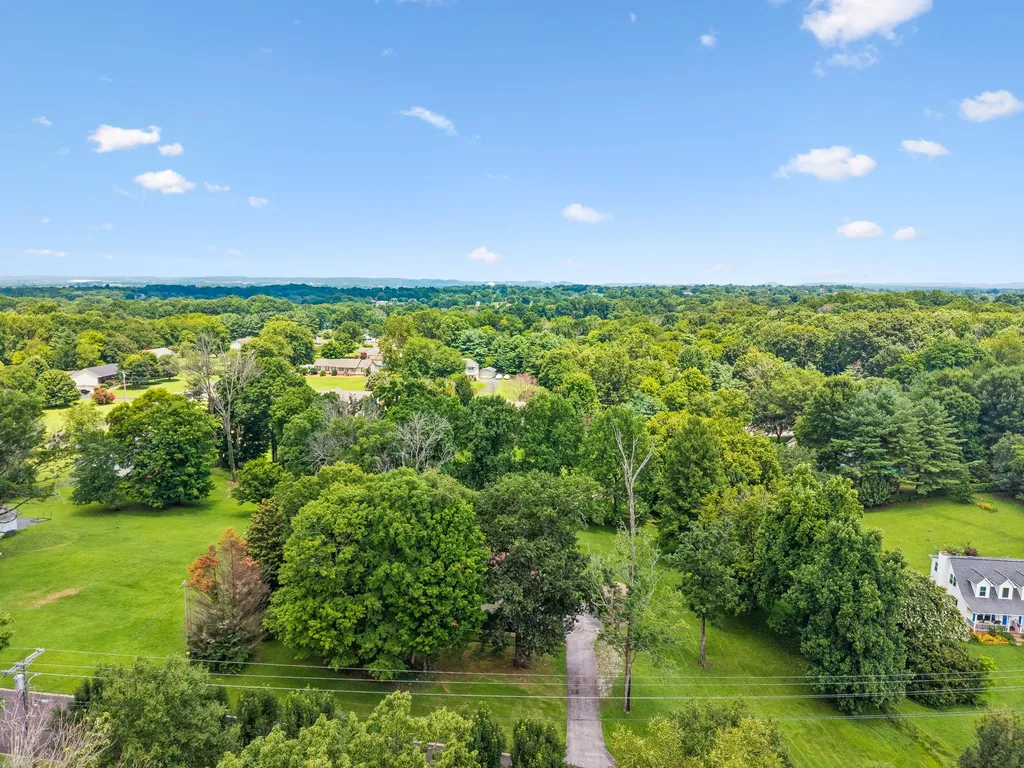2024 Big Oak Drive Spring Hill TN 37174