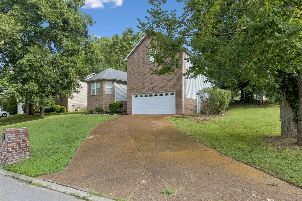 768 Dover Glen Drive Antioch TN 37013