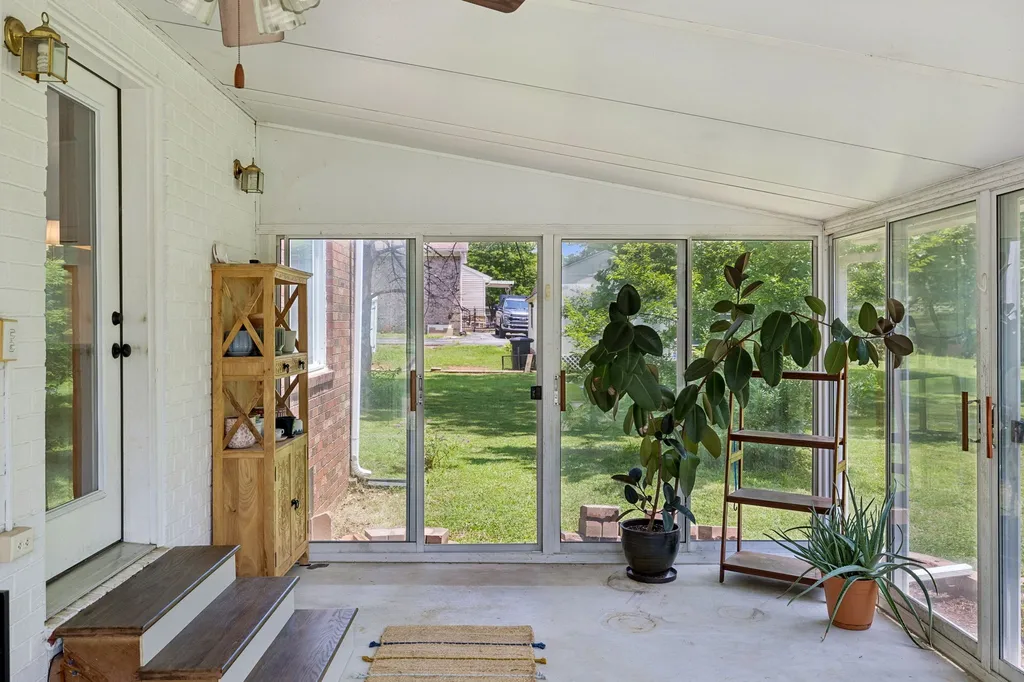 239 Southwinds Drive Hermitage TN 37076