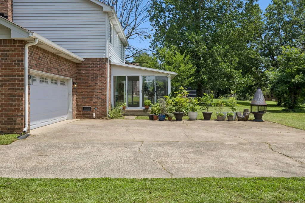 239 Southwinds Drive Hermitage TN 37076