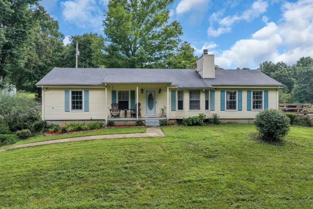 1337 Lee Brown Road Bon Aqua TN 37025