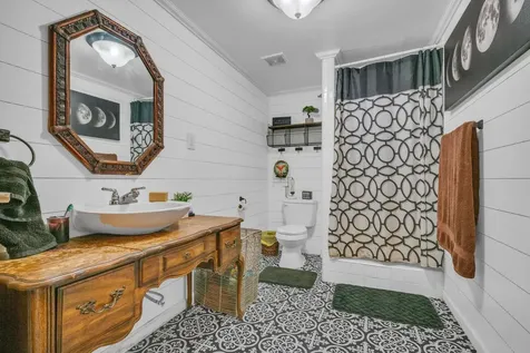1337 Lee Brown Road Bon Aqua TN 37025