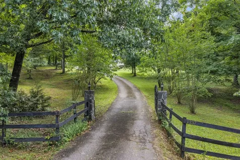 1337 Lee Brown Road Bon Aqua TN 37025