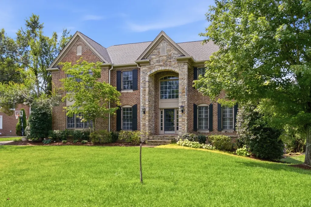 83 Governors Way Brentwood TN 37027