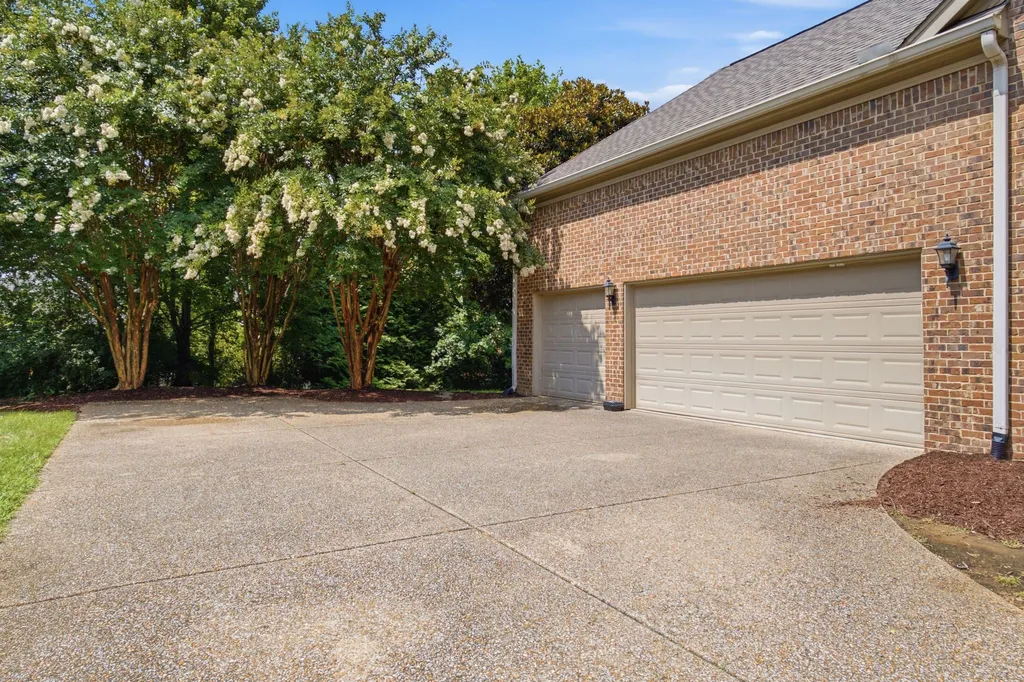 83 Governors Way Brentwood TN 37027