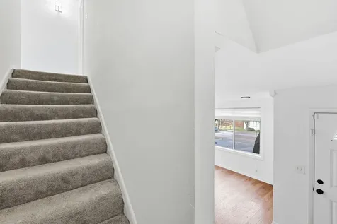 4958 Edmondson Pike Nashville TN 37211