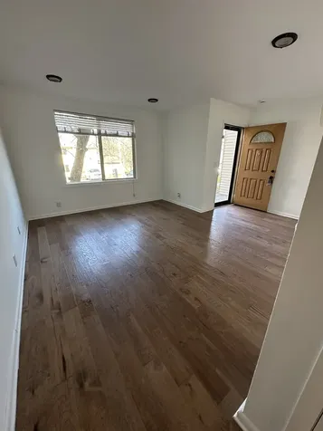 4958 Edmondson Pike Nashville TN 37211