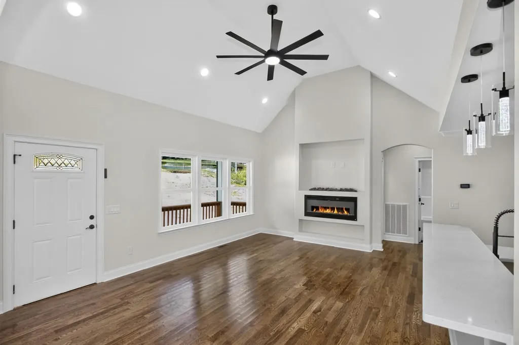 1007 Ballew Circle Fairview TN 37062
