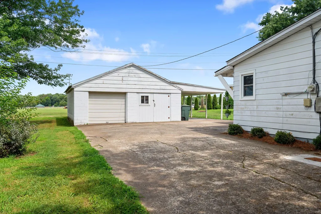 345 Portland Boulevard Portland TN 37148