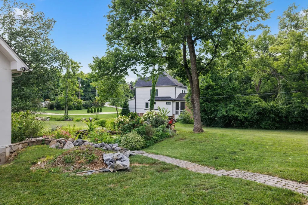 852 Battery Lane Nashville TN 37220