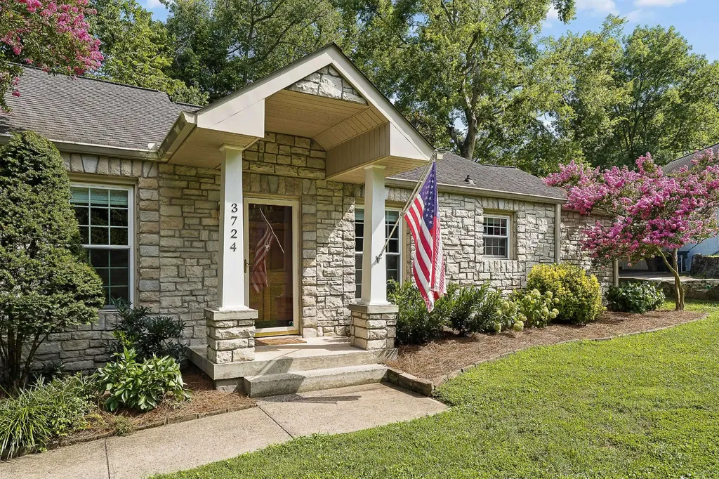 3724 Woodmont Lane Nashville TN 37215
