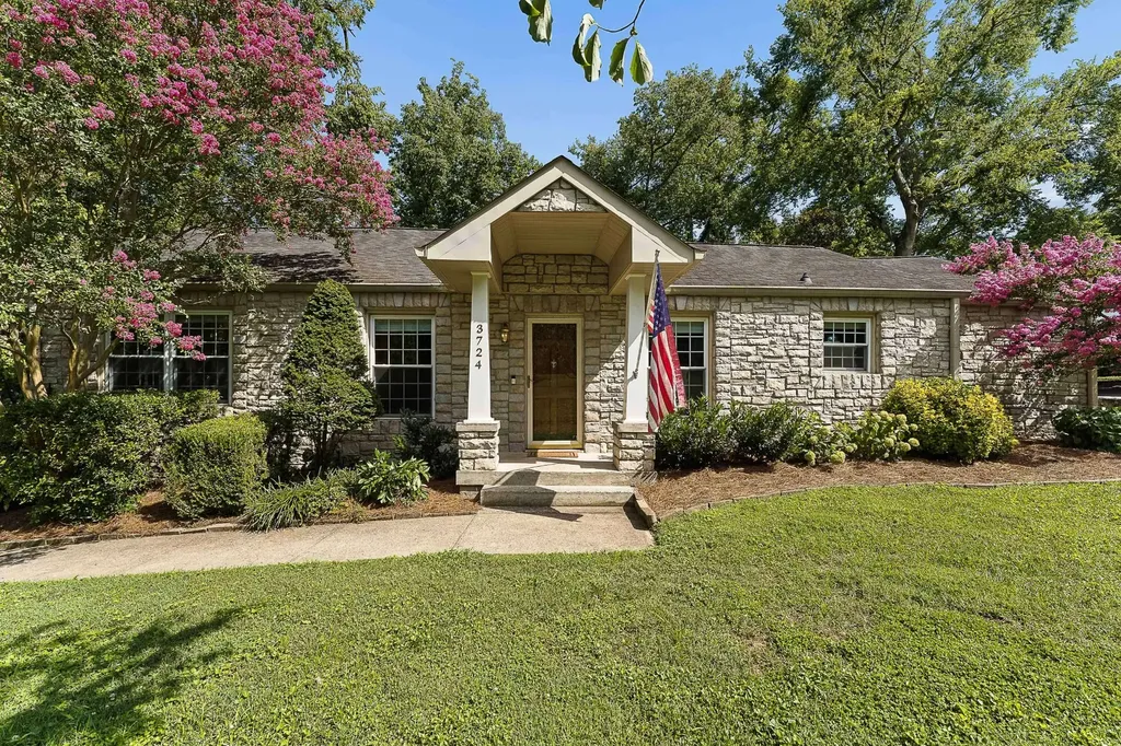 3724 Woodmont Lane Nashville TN 37215