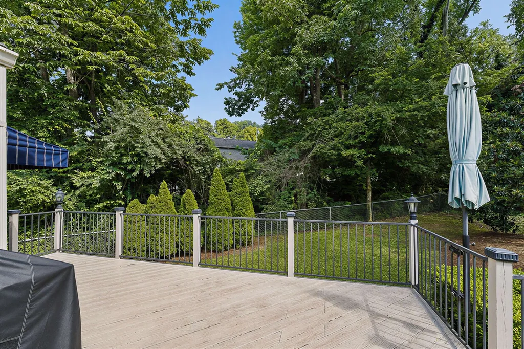 3724 Woodmont Lane Nashville TN 37215