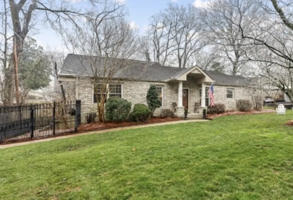 3724 Woodmont Lane Nashville TN 37215