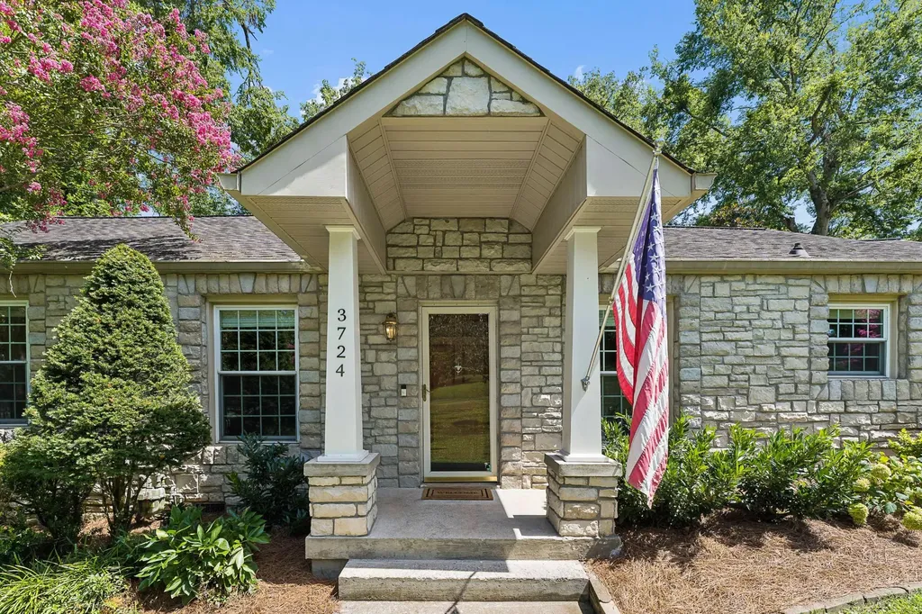 3724 Woodmont Lane Nashville TN 37215