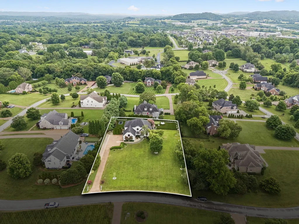 2112 Summer Hill Circle Franklin TN 37064