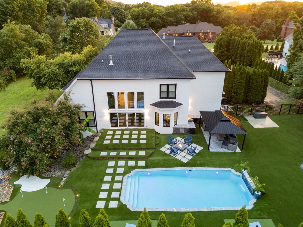 2112 Summer Hill Circle Franklin TN 37064