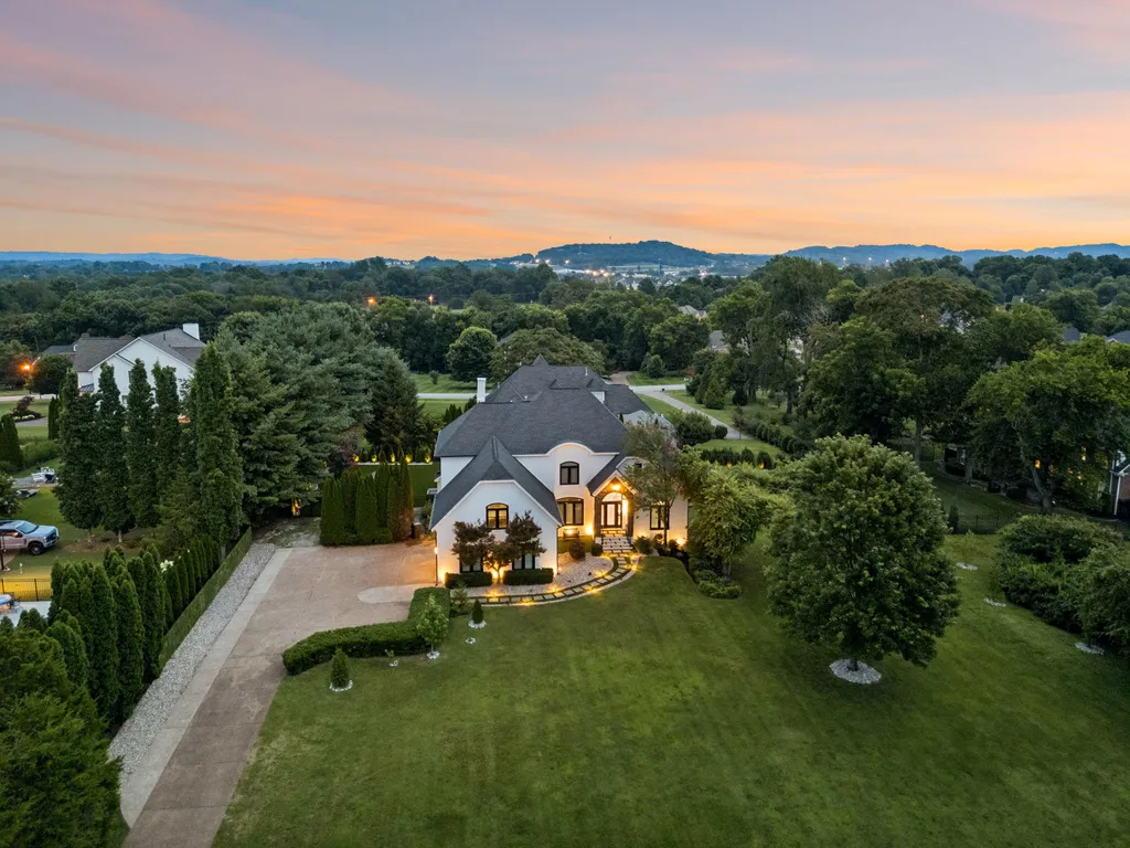 2112 Summer Hill Circle Franklin TN 37064