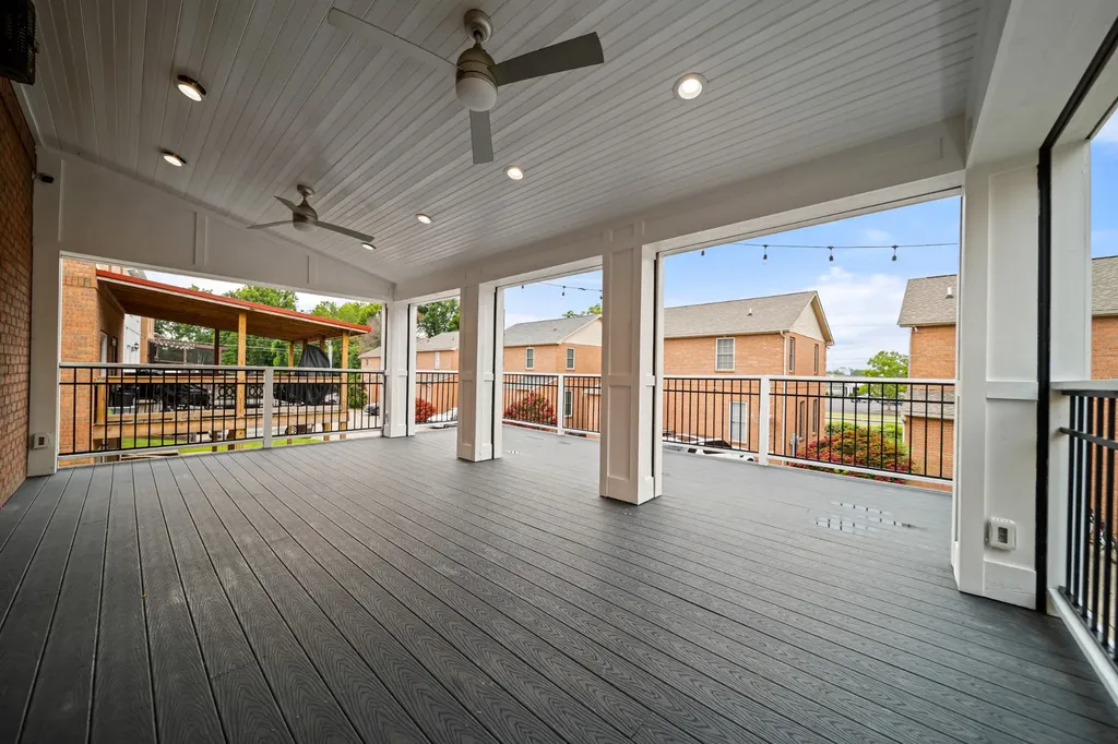 1921 28th Ave, N Nashville TN 37208