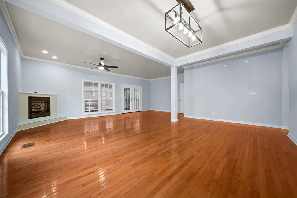 1921 28th Ave, N Nashville TN 37208