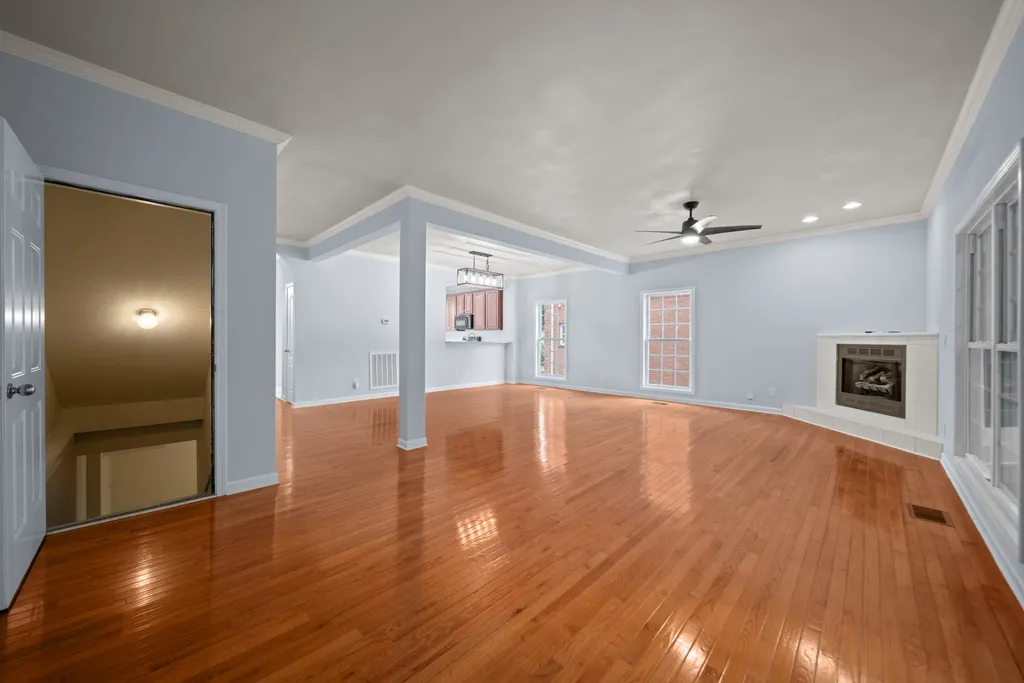 1921 28th Ave, N Nashville TN 37208
