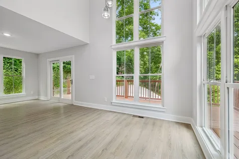670 Harbor Drive Lancaster TN 38569