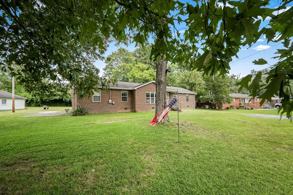 114 Ragan Street Tullahoma TN 37388