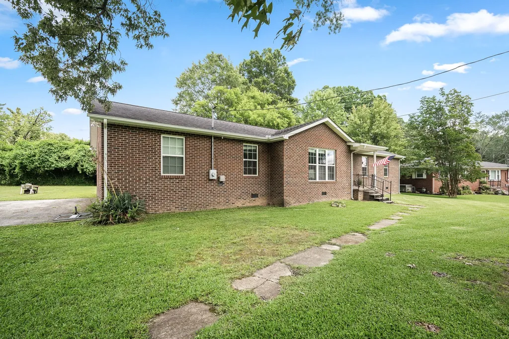 114 Ragan Street Tullahoma TN 37388
