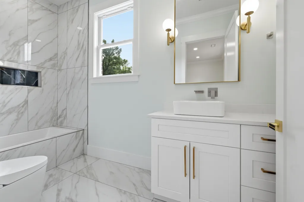 2353 Cooper Terrace Nashville TN 37216
