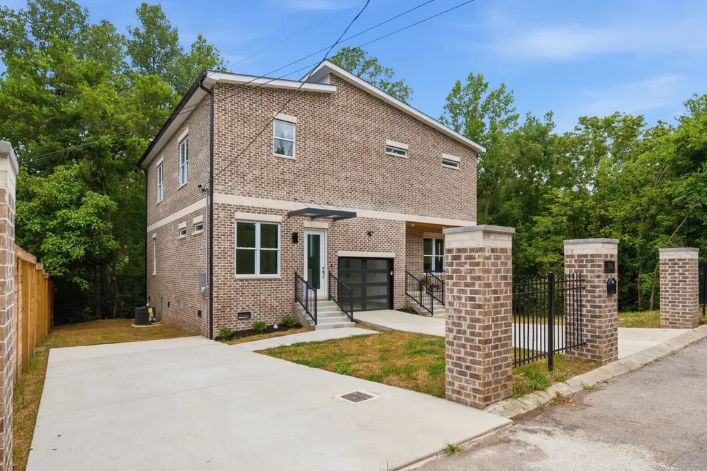 2353 Cooper Terrace Nashville TN 37216