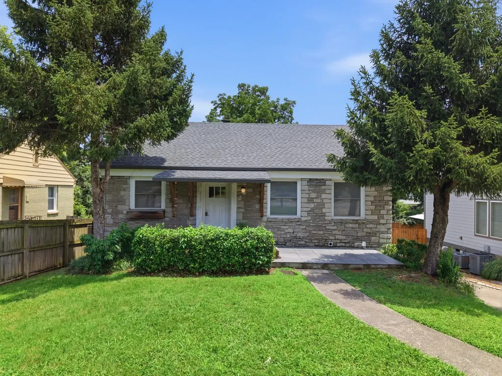 1901 Riverside Drive Nashville TN 37216