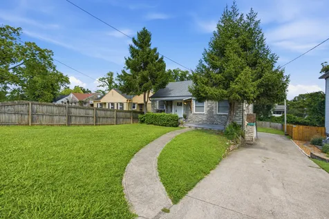 1901 Riverside Drive Nashville TN 37216