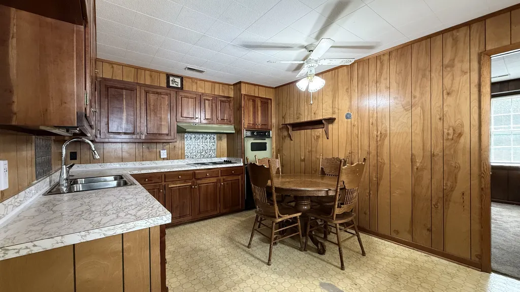 138 Ham Street Tullahoma TN 37388