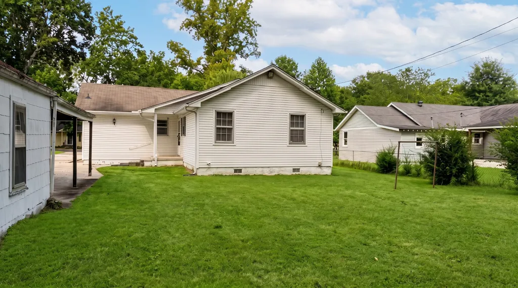 138 Ham Street Tullahoma TN 37388