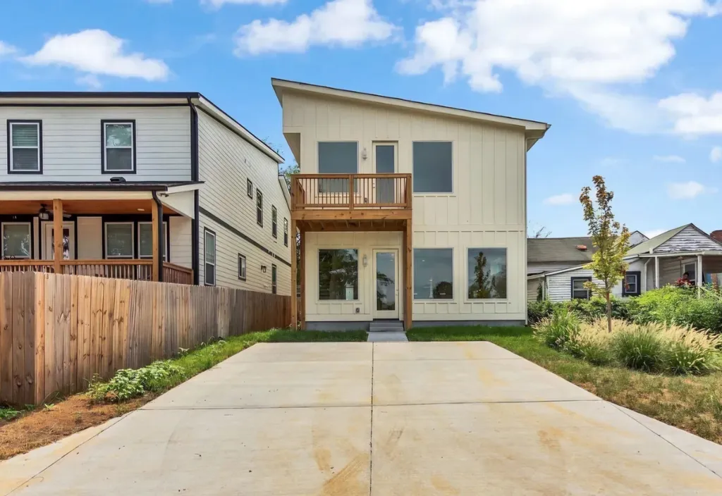2430 Batavia Street Nashville TN 37208
