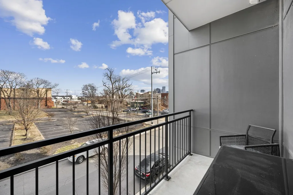 1125 10th Ave, N Nashville TN 37208