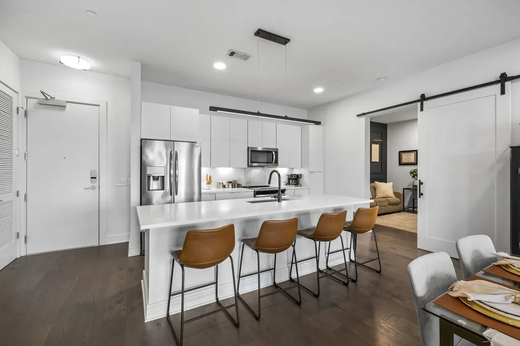 1125 10th Ave, N Nashville TN 37208