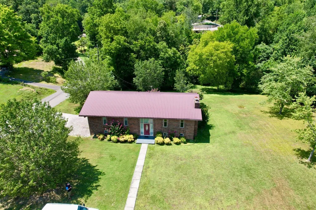 111 Hutton Court Dayton TN 37321