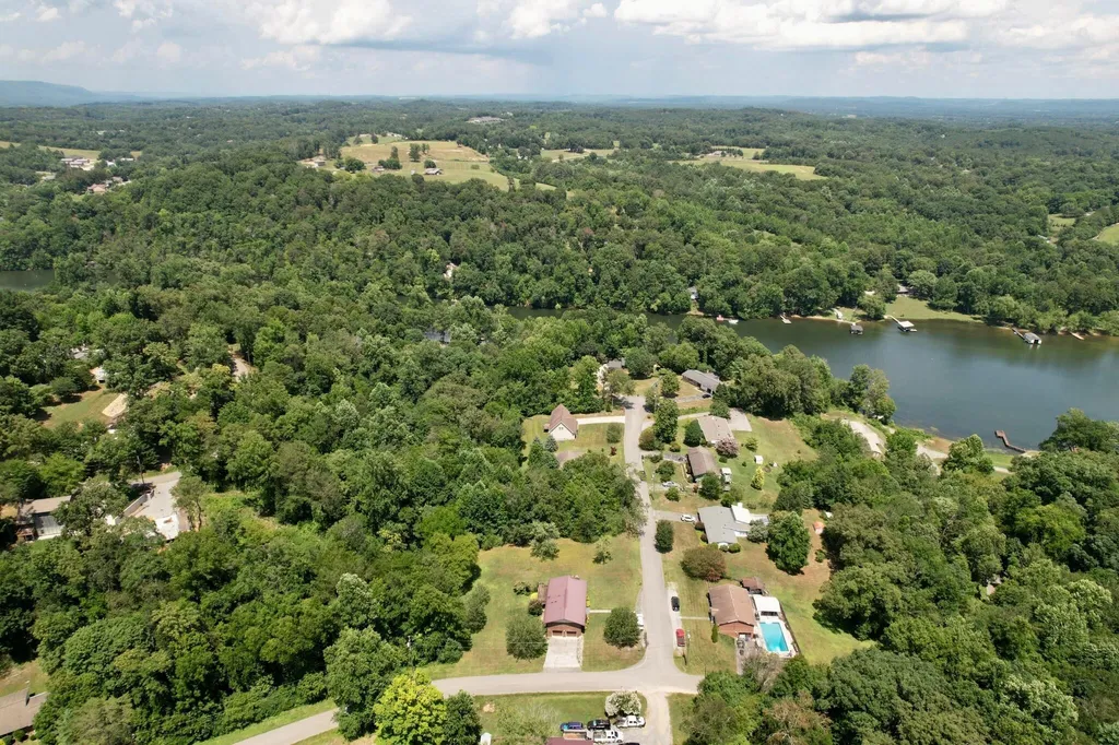 111 Hutton Court Dayton TN 37321