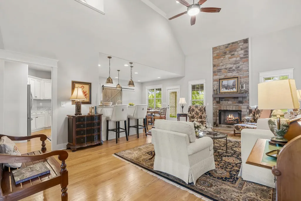 239 Spy Glass Way Hendersonville TN 37075