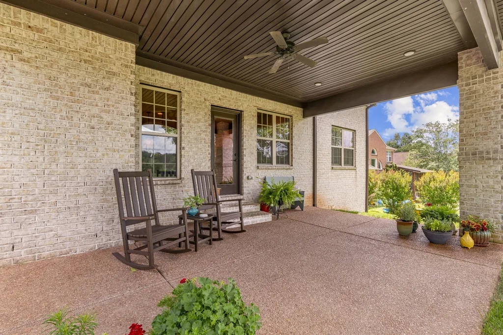 239 Spy Glass Way Hendersonville TN 37075