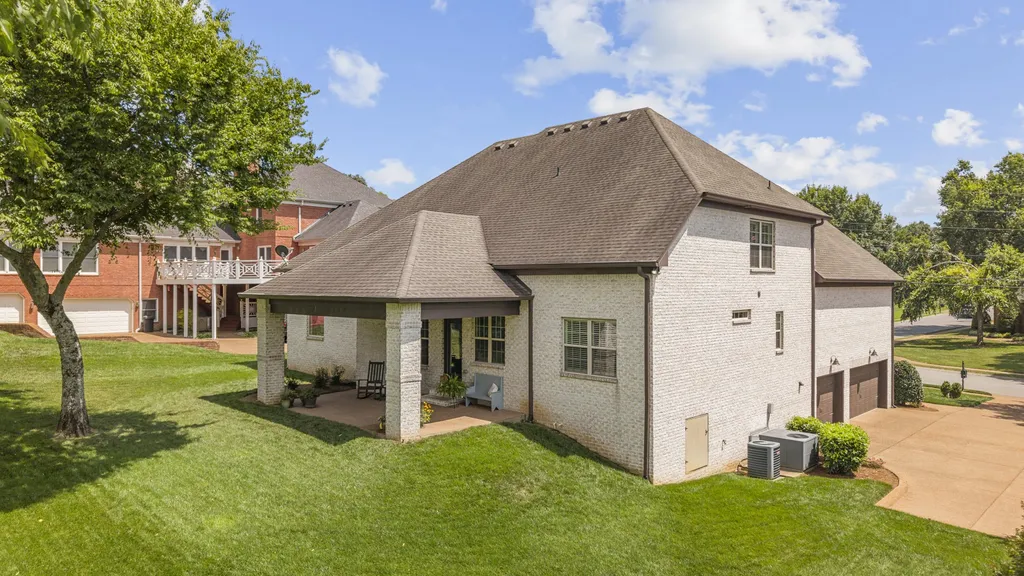 239 Spy Glass Way Hendersonville TN 37075