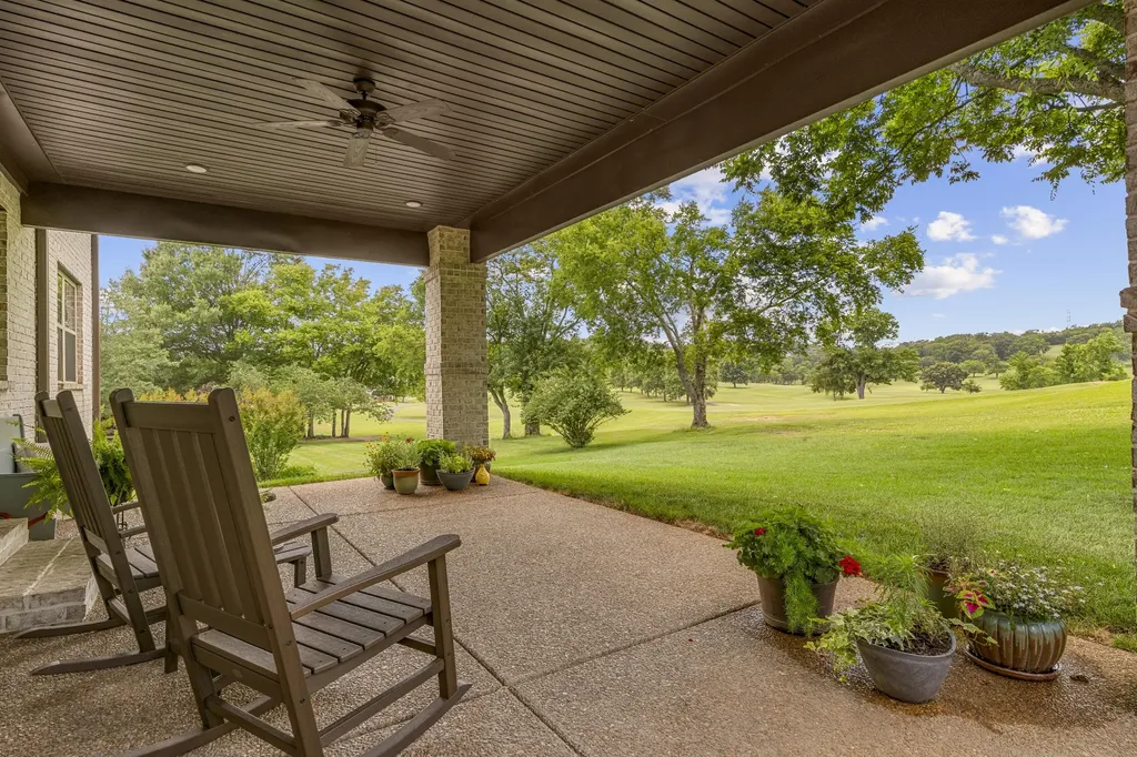 239 Spy Glass Way Hendersonville TN 37075