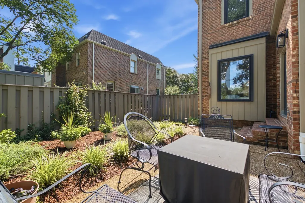 4400 Belmont Park Terrace Nashville TN 37215