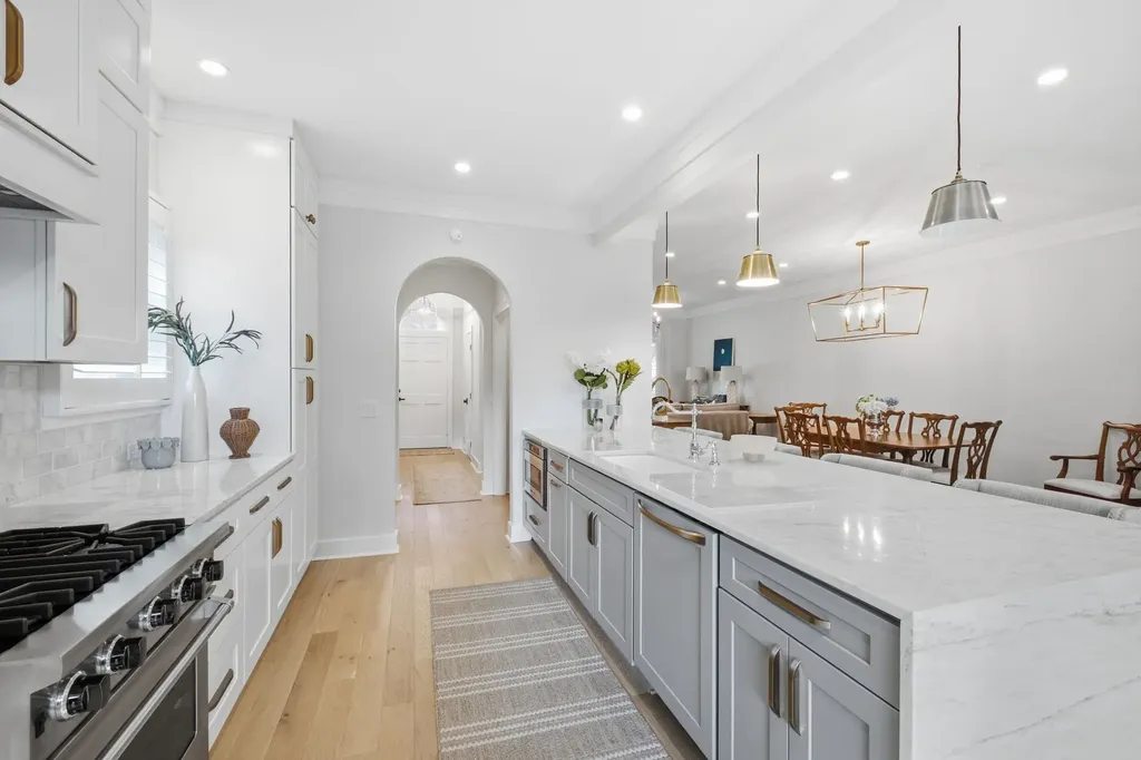 4400 Belmont Park Terrace Nashville TN 37215