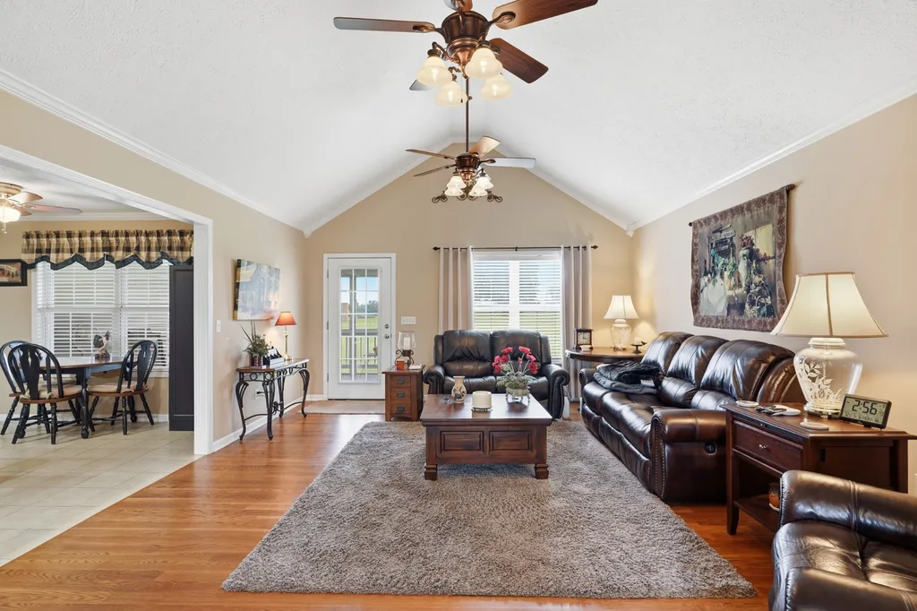 262 Green Grass Way Manchester TN 37355