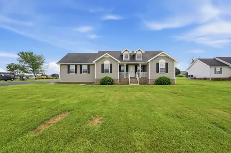 262 Green Grass Way Manchester TN 37355