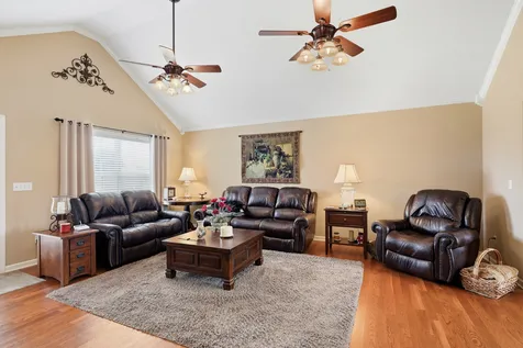 262 Green Grass Way Manchester TN 37355
