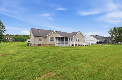 262 Green Grass Way Manchester TN 37355