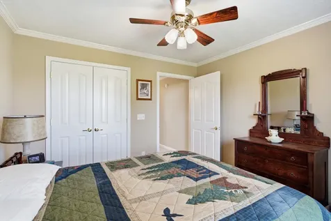 262 Green Grass Way Manchester TN 37355